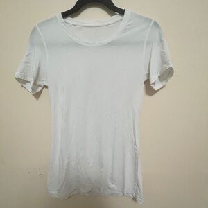 lululemon Tee